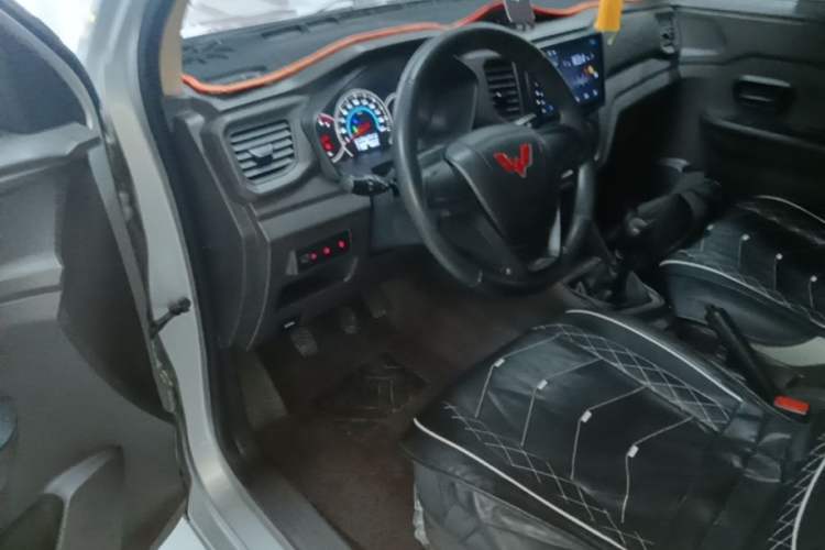 Used Wuling Hongguang V 2022 1.5L Enjoy Edition Electric-Powered LAR Driver Seat