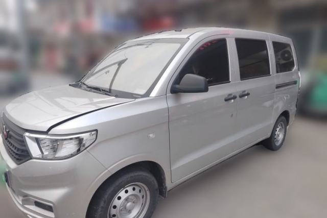 Used Wuling Hongguang V Wuling Hongguang V 1.5L Manual-Drive, Two-Wheel Drive, 5-Seater