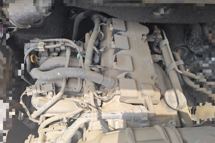Used Wuling Hongguang V 2022 1.5L Jingqu Version Hydraulic Power Steering LAR Engine Bay