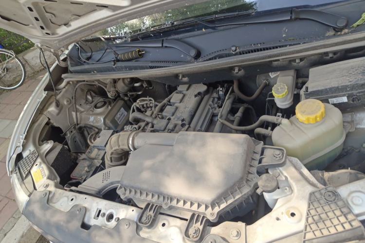 Used Wuling Hongguang V 2022 1.5L Jingqu Edition Electric-Assist LAR Engine Bay