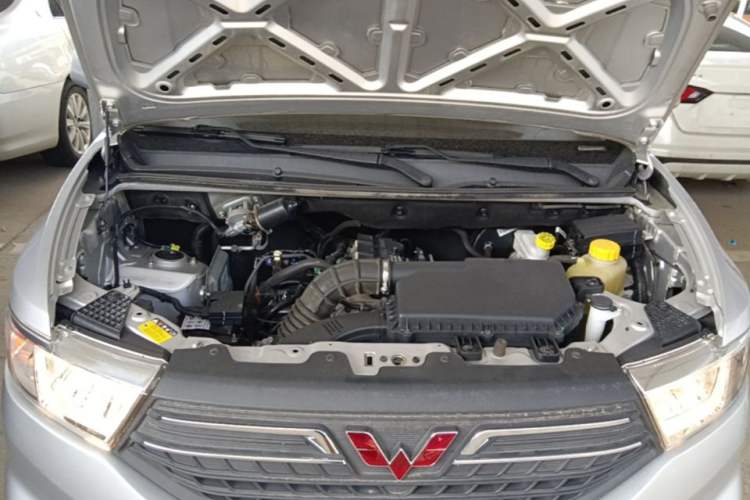 Used Wuling Hongguang V 2022 1.5L Enjoy Edition Electric-Powered LAR Engine Bay