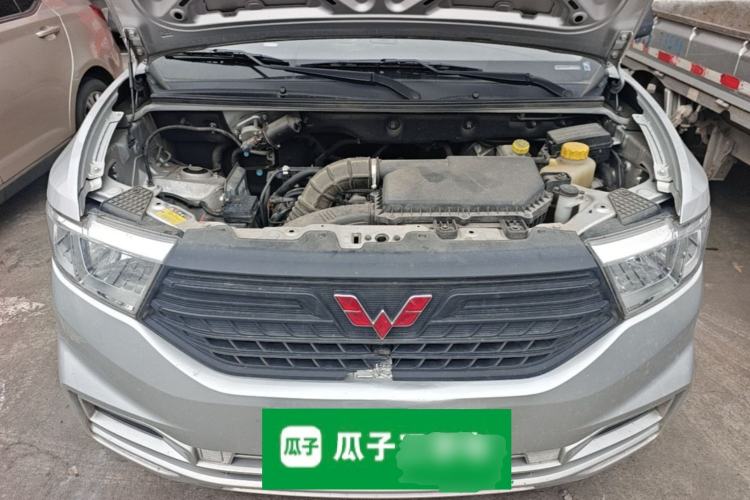 Used Wuling Hongguang V 2022 1.5L Jingqu Edition Electric-Assist LAR Engine Bay
