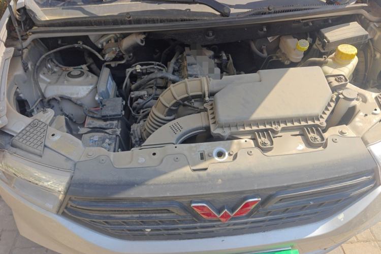 Used Wuling Hongguang V 2022 1.5L Jingqu Version Hydraulic Power Steering LAR Engine Bay