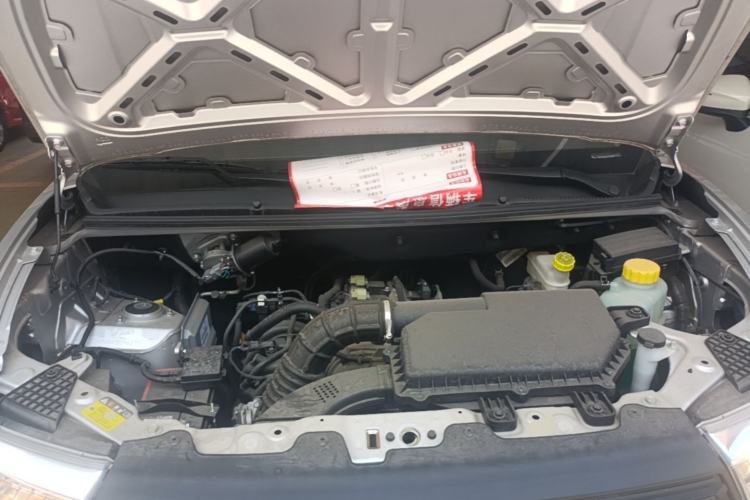 Used Wuling Hongguang V 2022 1.5L Jingqu Edition Electric-Assist LAR Engine Bay