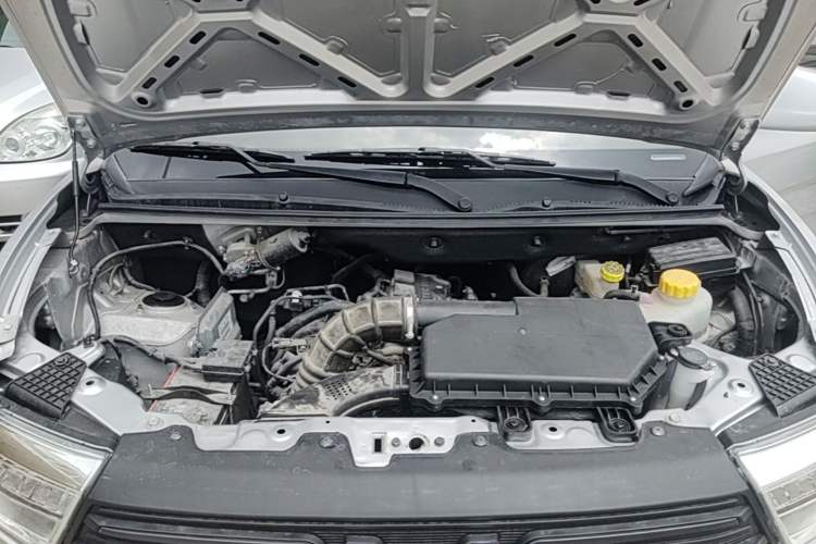 Used Wuling Hongguang V 2022 1.5L Enjoy Edition Electric-Powered LAR Engine Bay