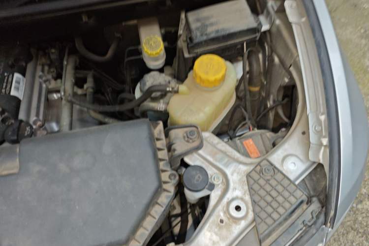 Used Wuling Hongguang V 2022 1.5L Enjoy Edition Electric-Powered LAR Engine Bay Left