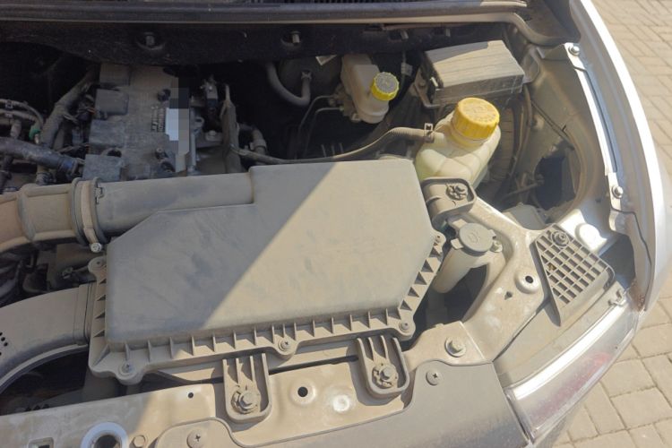 Used Wuling Hongguang V 2022 1.5L Jingqu Version Hydraulic Power Steering LAR Engine Bay Left