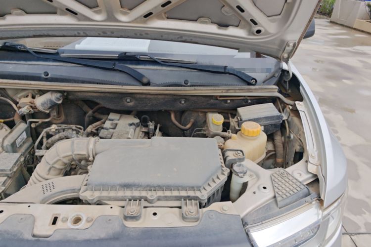 Used Wuling Hongguang V 2022 1.5L Jingqu Version Hydraulic Power Steering LAR Engine Bay Left