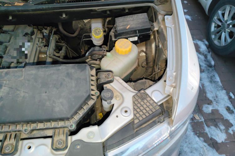 Used Wuling Hongguang V 2022 1.5L Jingqu Version Hydraulic Power Steering LAR Engine Bay Left