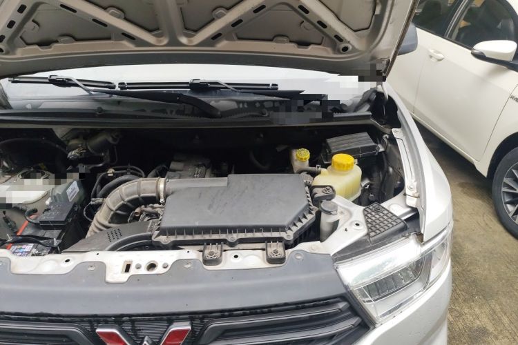 Used Wuling Hongguang V 2022 1.5L Jingqu Version Hydraulic Power Steering LAR Engine Bay Left