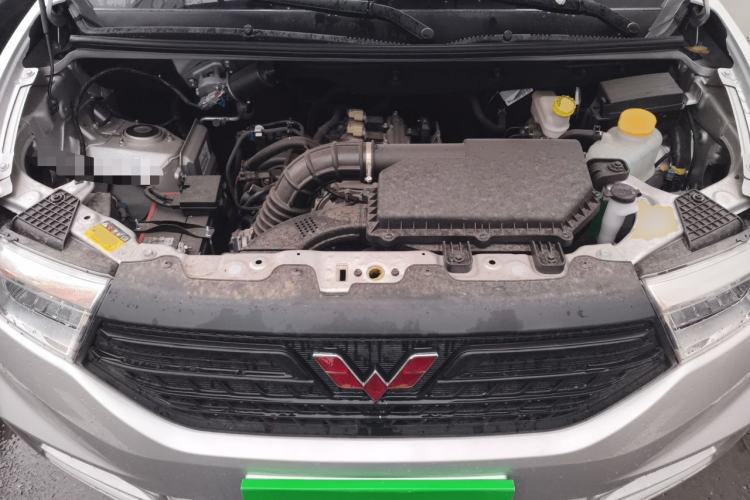 Used Wuling Hongguang V 2022 1.5L Jingqu Edition Electric-Assist LAR Engine Bay