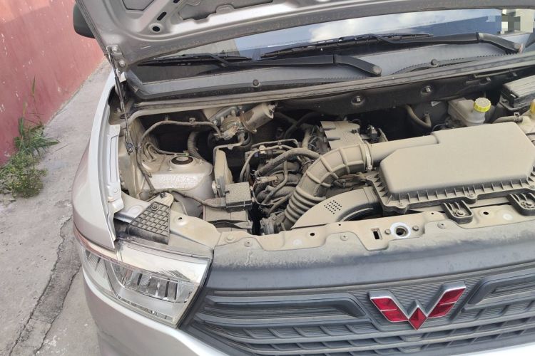 Used Wuling Hongguang V 2022 1.5L Jingqu Version Hydraulic Power Steering LAR Engine Bay Right