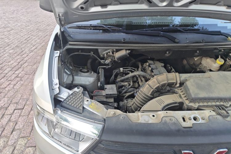 Used Wuling Hongguang V 2022 1.5L Jingqu Version Hydraulic Power Steering LAR Engine Bay Right