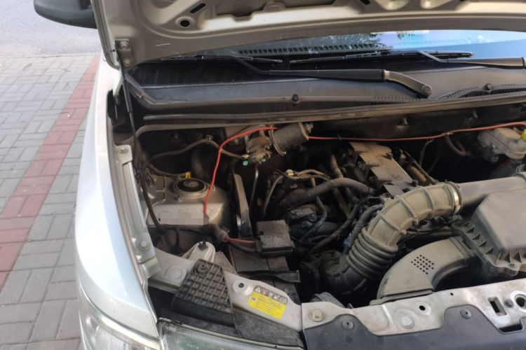 Used Wuling Hongguang V 2022 1.5L Jingqu Version Hydraulic Power Steering LAR Engine Bay Right