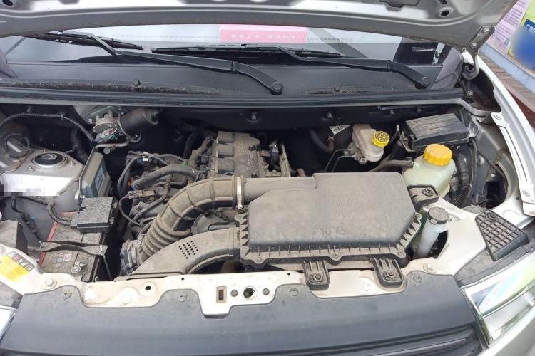 Used Wuling Hongguang V 2022 1.5L Jingqu Edition Electric-Assist LAR Engine Bay