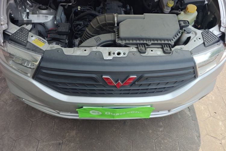 Used Wuling Hongguang V 2022 1.5L Jingqu Edition Electric-Assist LAR Engine Bay