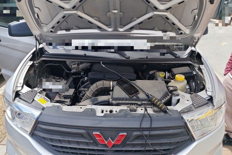 Used Wuling Hongguang V 2022 1.5L Jingqu Edition Electric-Assist LAR Engine Bay