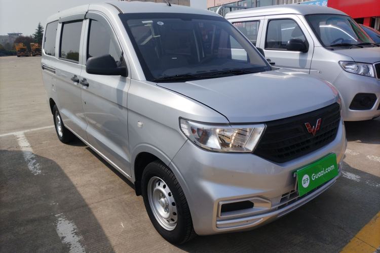 Used Wuling Hongguang V 2022 1.5L Jingqu Edition Electric-Assist LAR Exterior 1