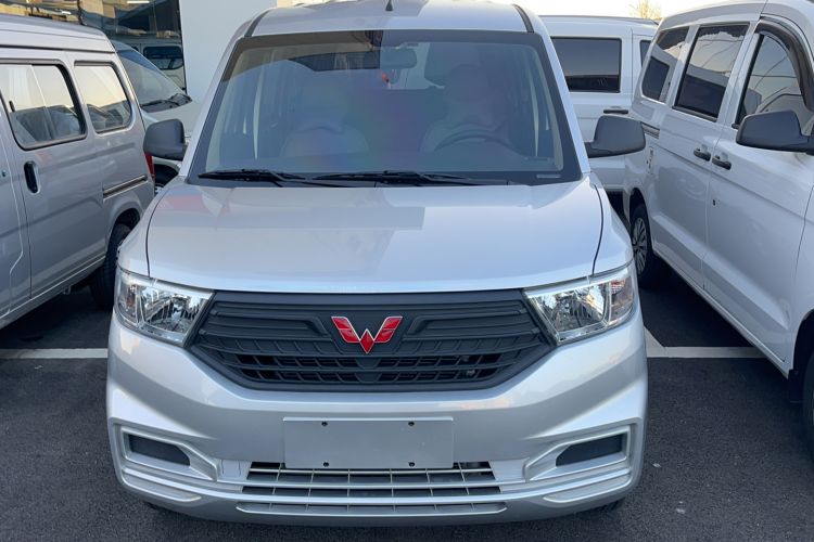 Used Wuling Hongguang V 2022 1.5L Jingqu Edition Electric-Assist LAR Exterior 1