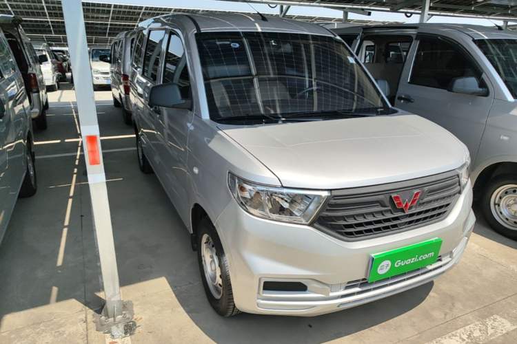 Used Wuling Hongguang V 2022 1.5L Jingqu Edition Electric-Assist LAR Exterior 1