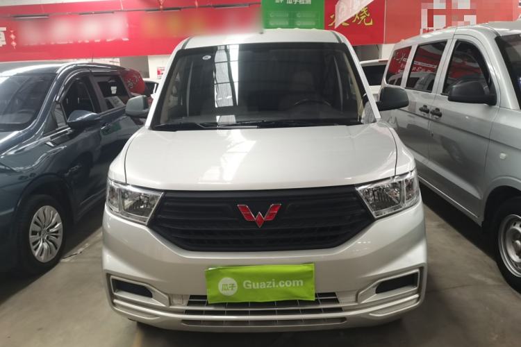 Used Wuling Hongguang V 2022 1.5L Jingqu Edition Enclosed-Window Vehicle with Hydraulic Power Steering LAR Exterior 1