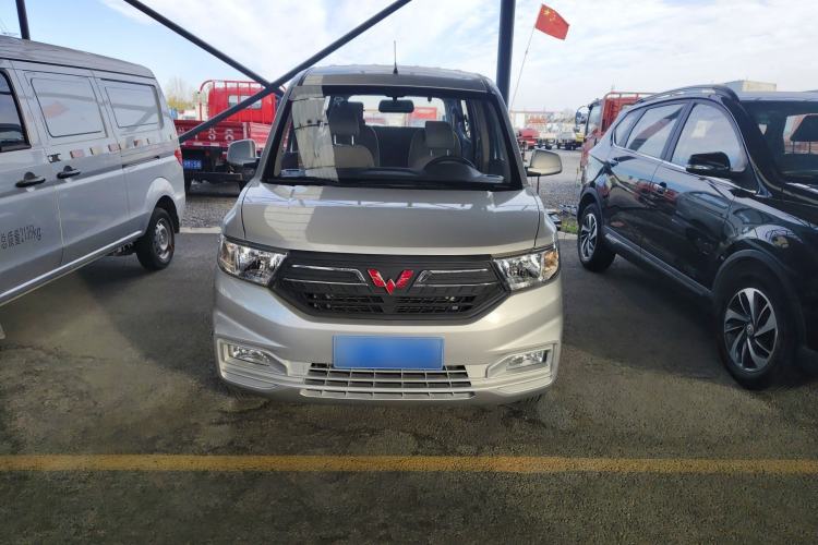 Used Wuling Hongguang V 2022 1.5L Enjoy Edition Electric-Powered LAR Exterior 1