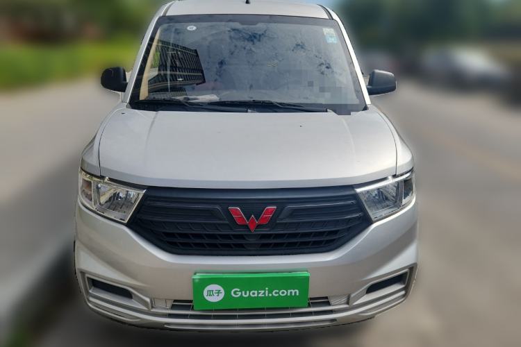 Used Wuling Hongguang V 2022 1.5L Jingqu Edition Enclosed-Window Vehicle with Hydraulic Power Steering LAR Exterior 1