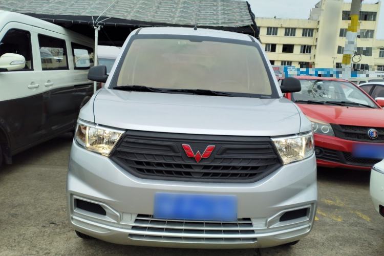 Used Wuling Hongguang V 2022 1.5L Jingqu Edition Electric-Assist LAR Exterior 1