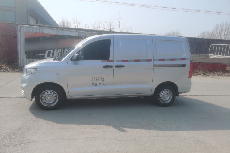 Used Wuling Hongguang V 2022 1.5L Jingqu Edition Enclosed-Window Vehicle with Electric Power Steering LAR Exterior 1