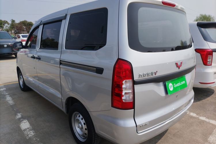 Used Wuling Hongguang V 2022 1.5L Jingqu Edition Electric-Assist LAR Exterior 2