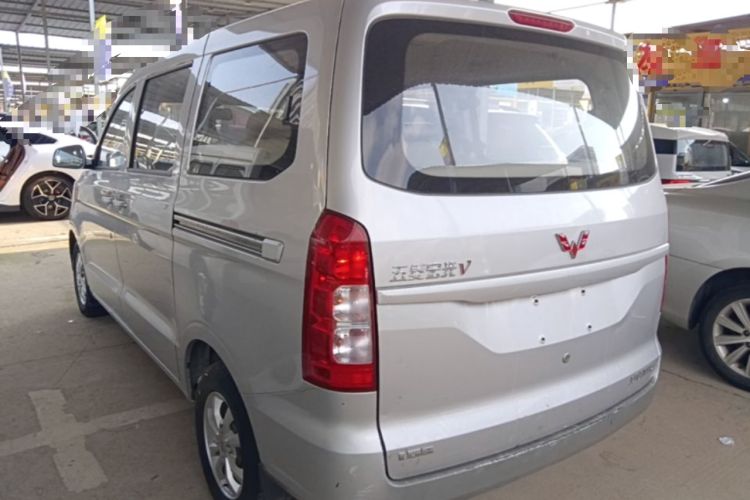 Used Wuling Hongguang V 2022 1.5L Enjoy Edition Electric-Powered LAR Exterior 2