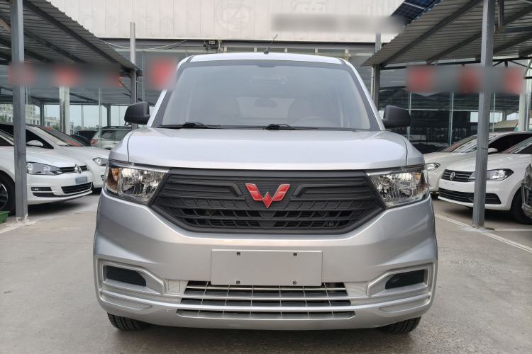 Used Wuling Hongguang V 2022 1.5L Jingqu Edition Enclosed-Window Vehicle with Hydraulic Power Steering LAR Exterior 2