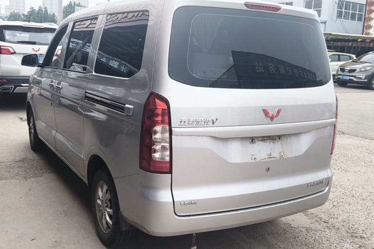 Used Wuling Hongguang V 2022 1.5L Enjoy Edition Electric-Powered LAR Exterior 2