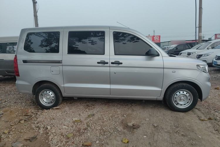 Used Wuling Hongguang V 2022 1.5L Jingqu Edition Electric-Assist LAR Exterior 2