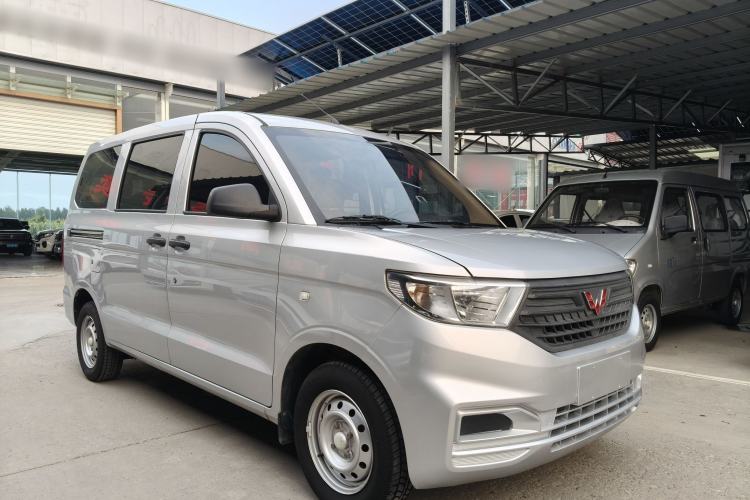 Used Wuling Hongguang V 2022 1.5L Jingqu Version Hydraulic Power Steering LAR Exterior 2