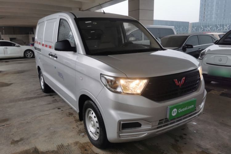 Used Wuling Hongguang V 2022 1.5L Jingqu Edition Enclosed-Window Vehicle with Electric Power Steering LAR Exterior 2