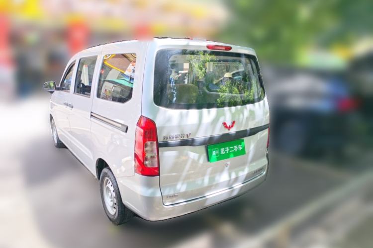 Used Wuling Hongguang V 2022 1.5L Jingqu Version Hydraulic Power Steering LAR Exterior 3
