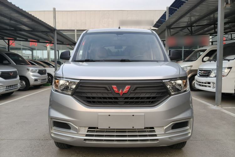 Used Wuling Hongguang V 2022 1.5L Jingqu Edition Enclosed-Window Vehicle with Hydraulic Power Steering LAR Exterior 3