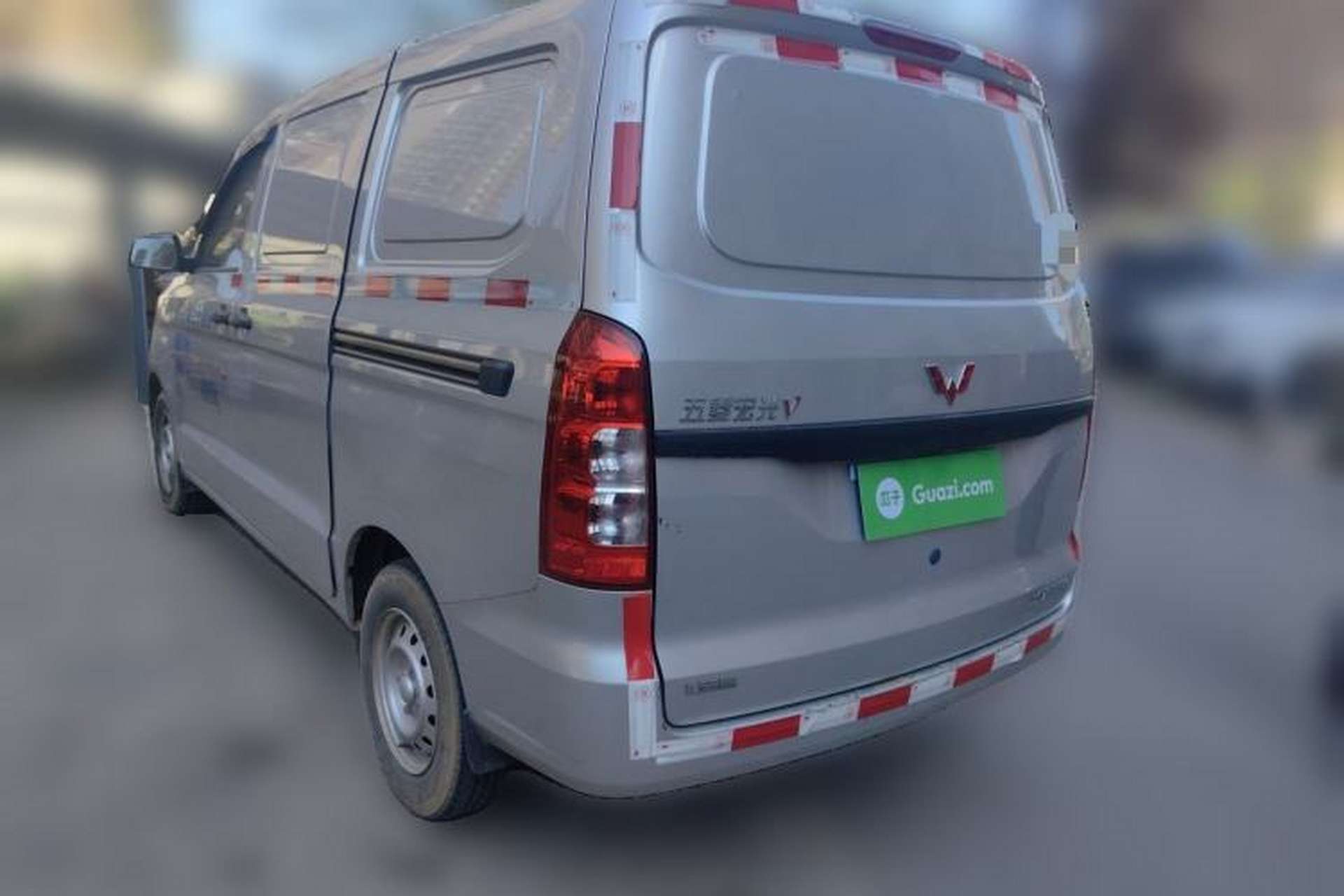 Used Wuling Hongguang V 2022 1.5L Jingqu Edition Enclosed-Window Vehicle with Electric Power Steering LAR Exterior 3