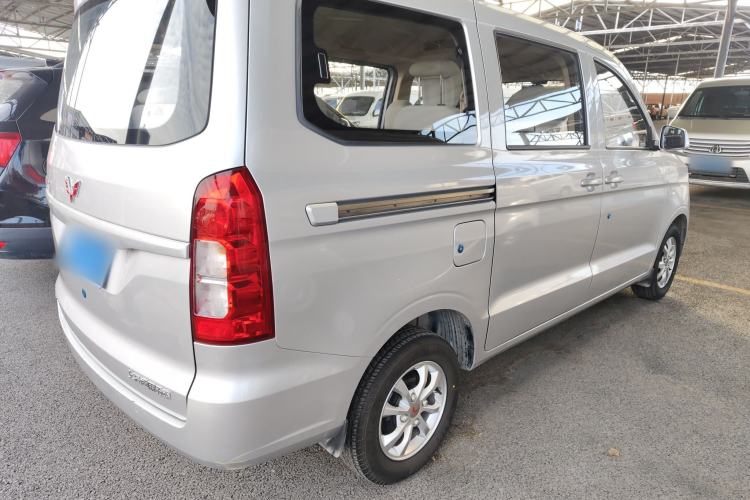 Used Wuling Hongguang V 2022 1.5L Enjoy Edition Electric-Powered LAR Exterior 3