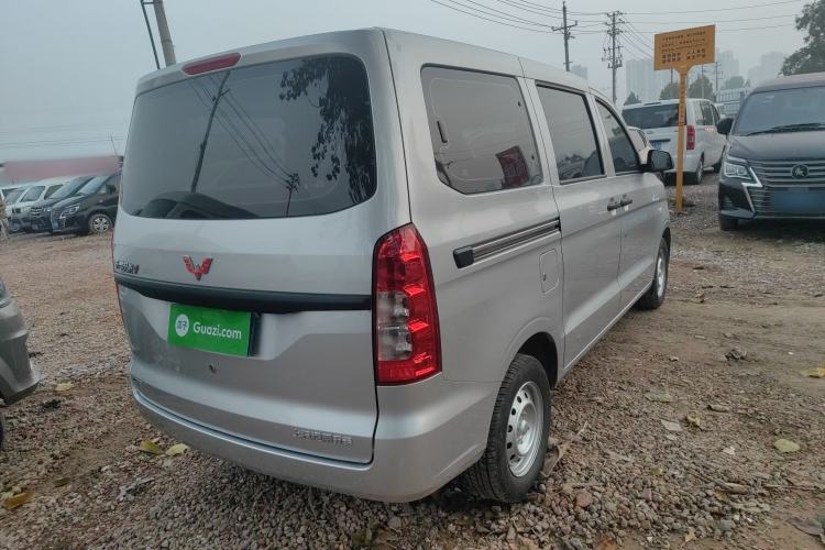 Used Wuling Hongguang V 2022 1.5L Jingqu Edition Electric-Assist LAR Exterior 3