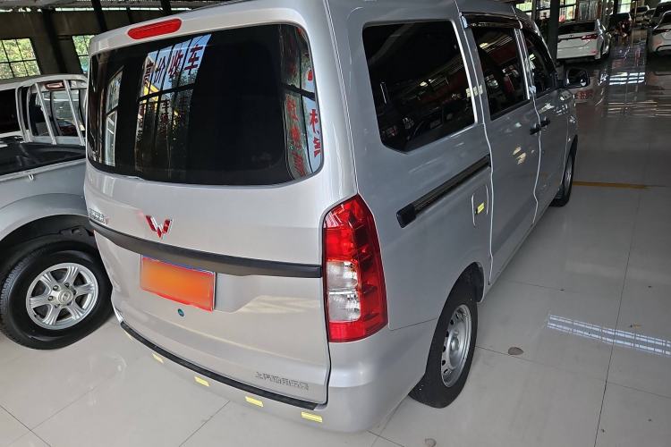Used Wuling Hongguang V 2022 1.5L Jingqu Edition Electric-Assist LAR Exterior 3