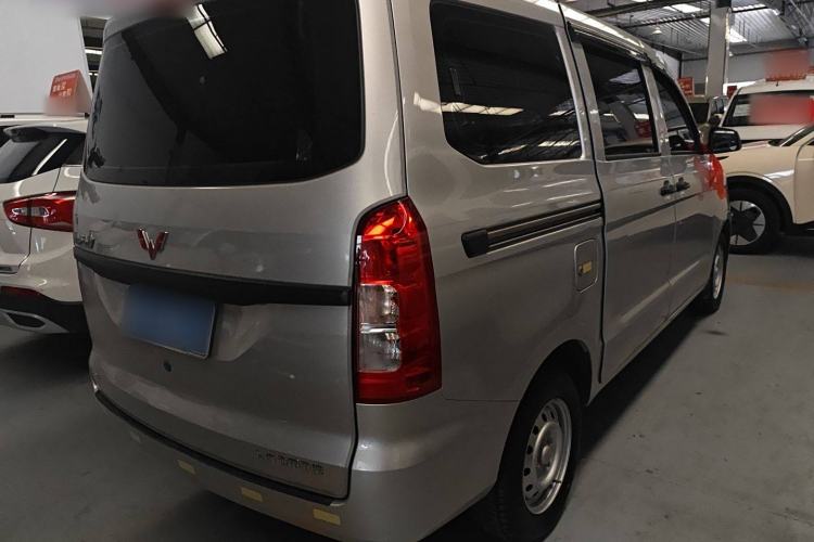 Used Wuling Hongguang V 2022 1.5L Jingqu Edition Electric-Assist LAR Exterior 3
