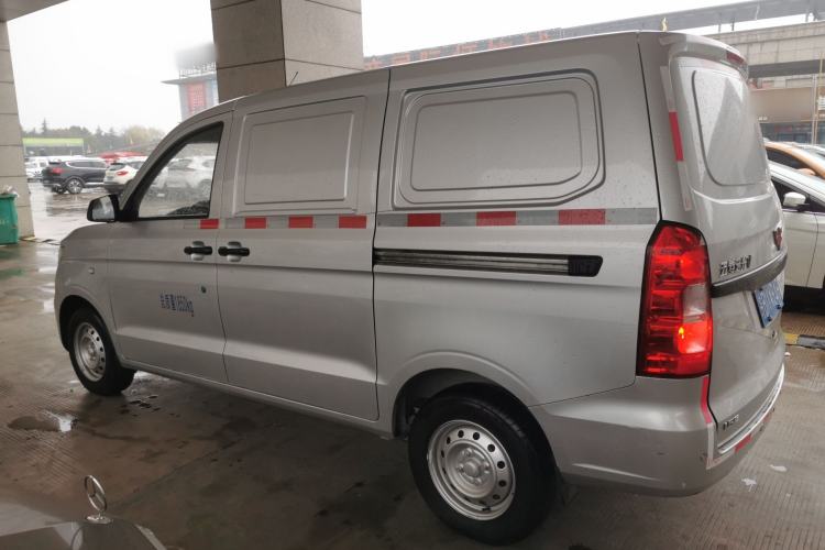 Used Wuling Hongguang V 2022 1.5L Jingqu Edition Enclosed-Window Vehicle with Electric Power Steering LAR Exterior 3