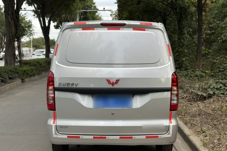 Used Wuling Hongguang V 2022 1.5L Jingqu Edition Enclosed-Window Vehicle with Electric Power Steering LAR Exterior 4