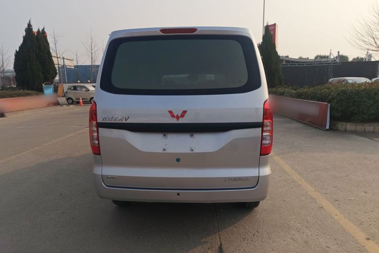 Used Wuling Hongguang V 2022 1.5L Jingqu Edition Electric-Assist LAR Exterior 4