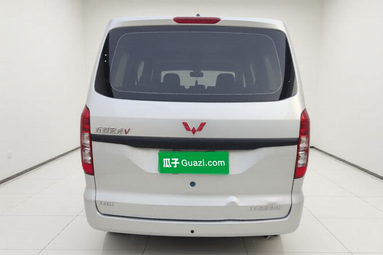 Used Wuling Hongguang V 2022 1.5L Jingqu Version Hydraulic Power Steering LAR Exterior 4
