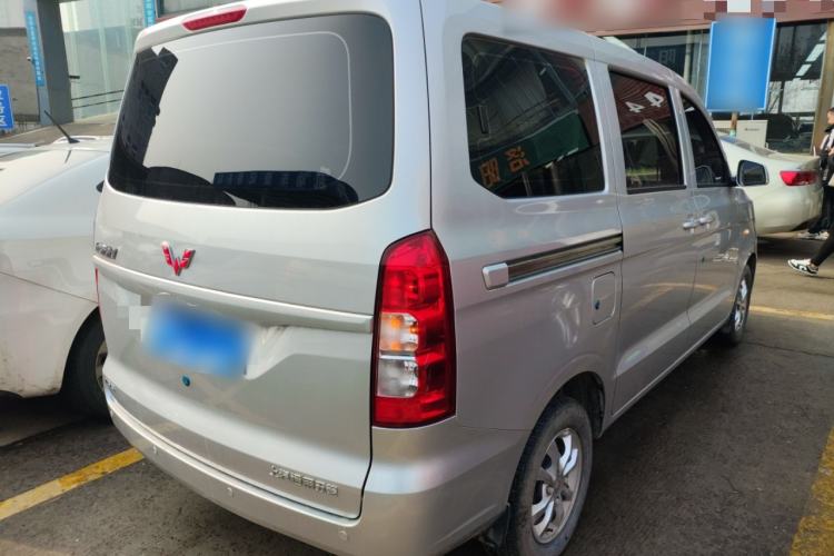 Used Wuling Hongguang V 2022 1.5L Enjoy Edition Electric-Powered LAR Exterior 5