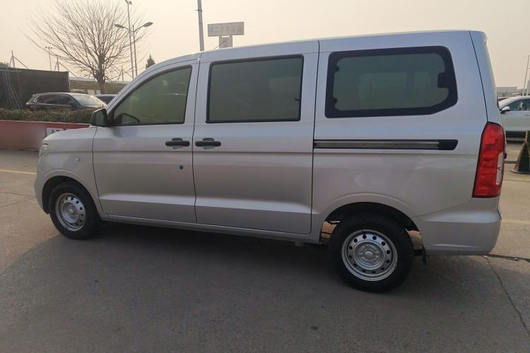 Used Wuling Hongguang V 2022 1.5L Jingqu Edition Electric-Assist LAR Exterior 5