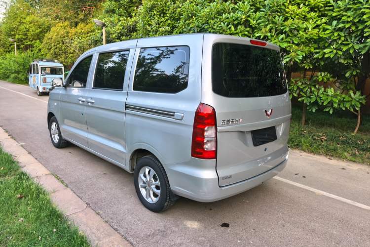Used Wuling Hongguang V 2022 1.5L Enjoy Edition Hydraulic Power Steering LAR Exterior 5